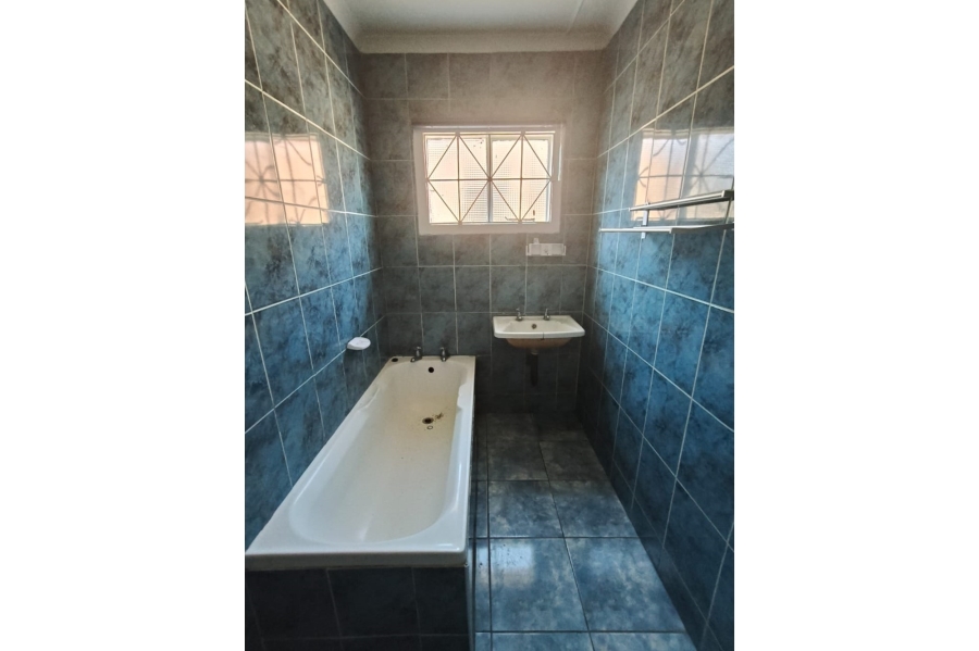 To Let 2 Bedroom Property for Rent in Amalinda Eastern Cape